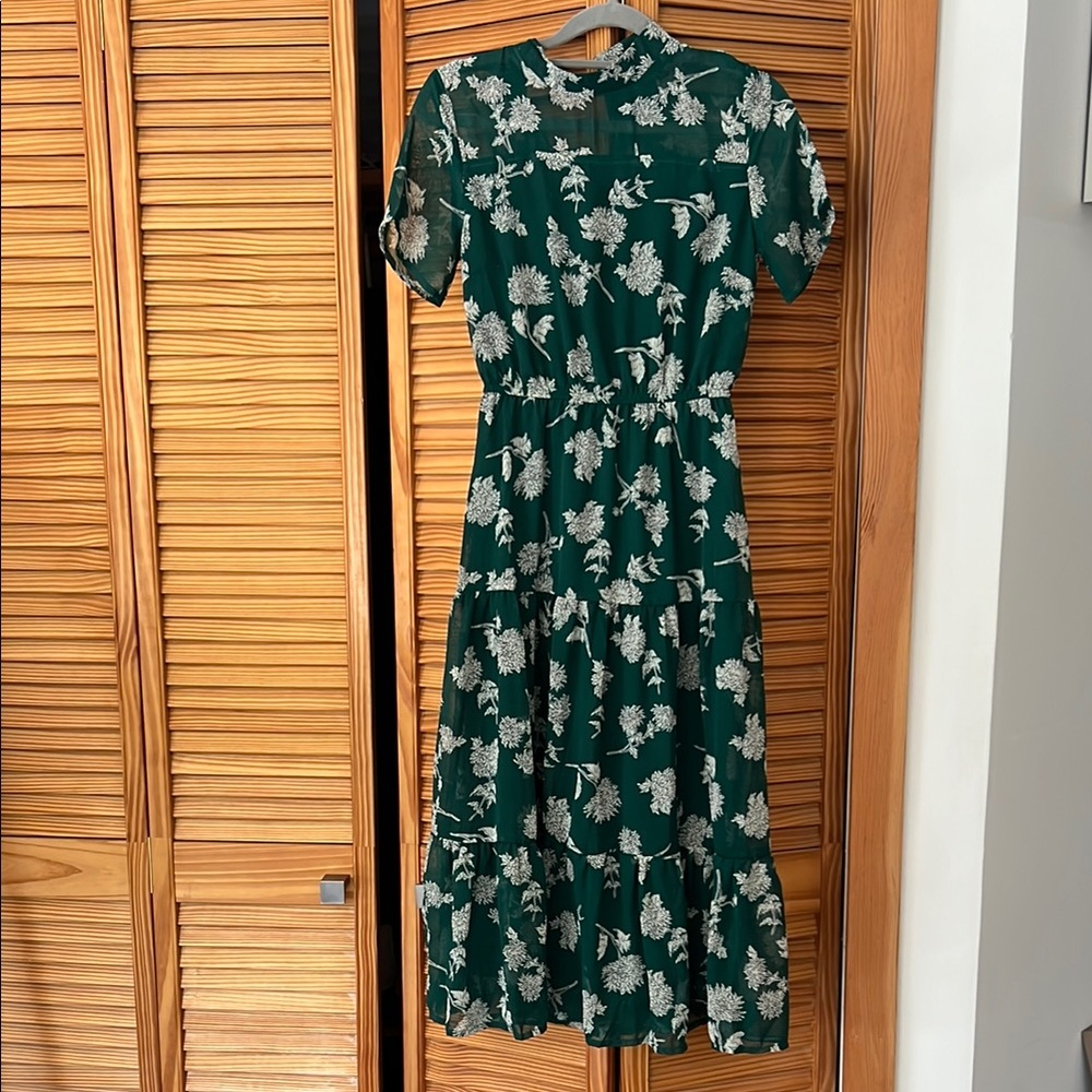 Lulu's Green Buttoned Midi Sundress